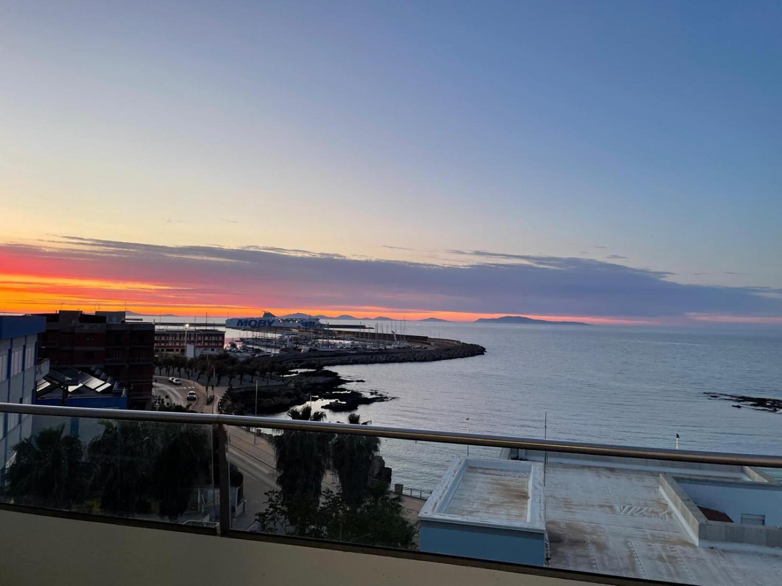 Casa Vacanza Acquamarina Porto Torres Dış mekan fotoğraf